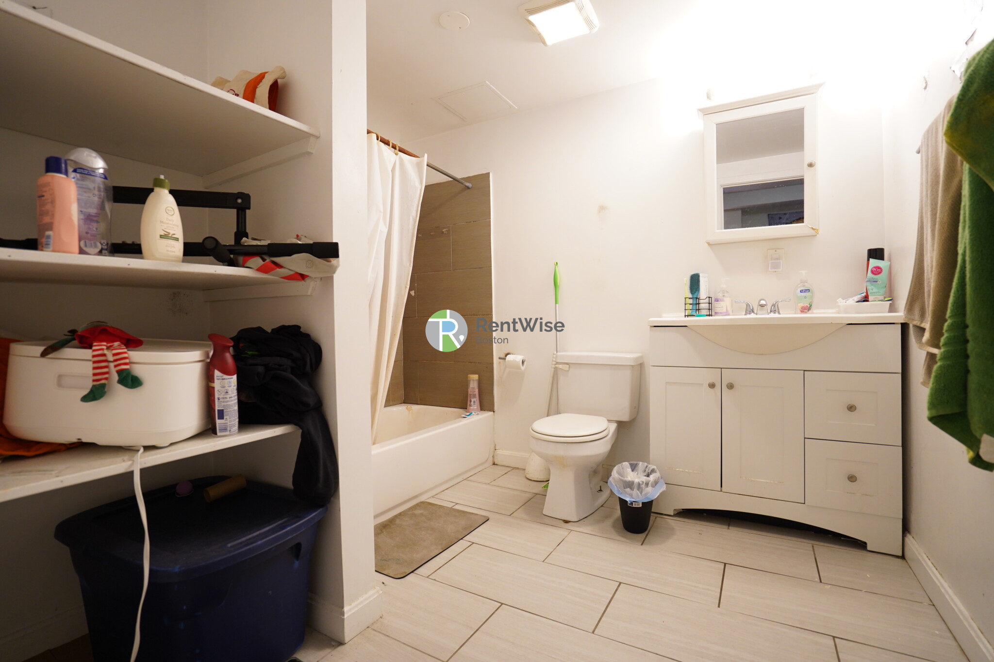 82 Brainerd Rd, Allston