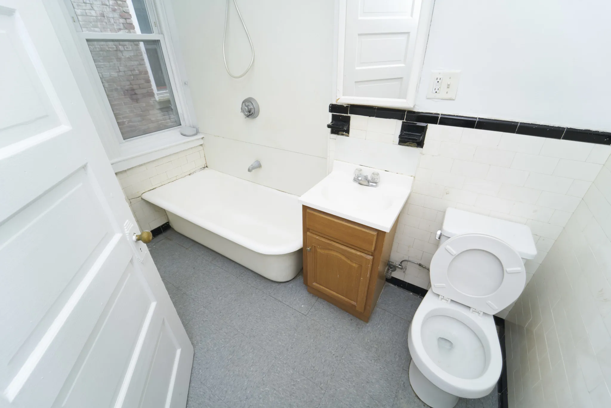 1375 Commonwealth Ave, Brighton