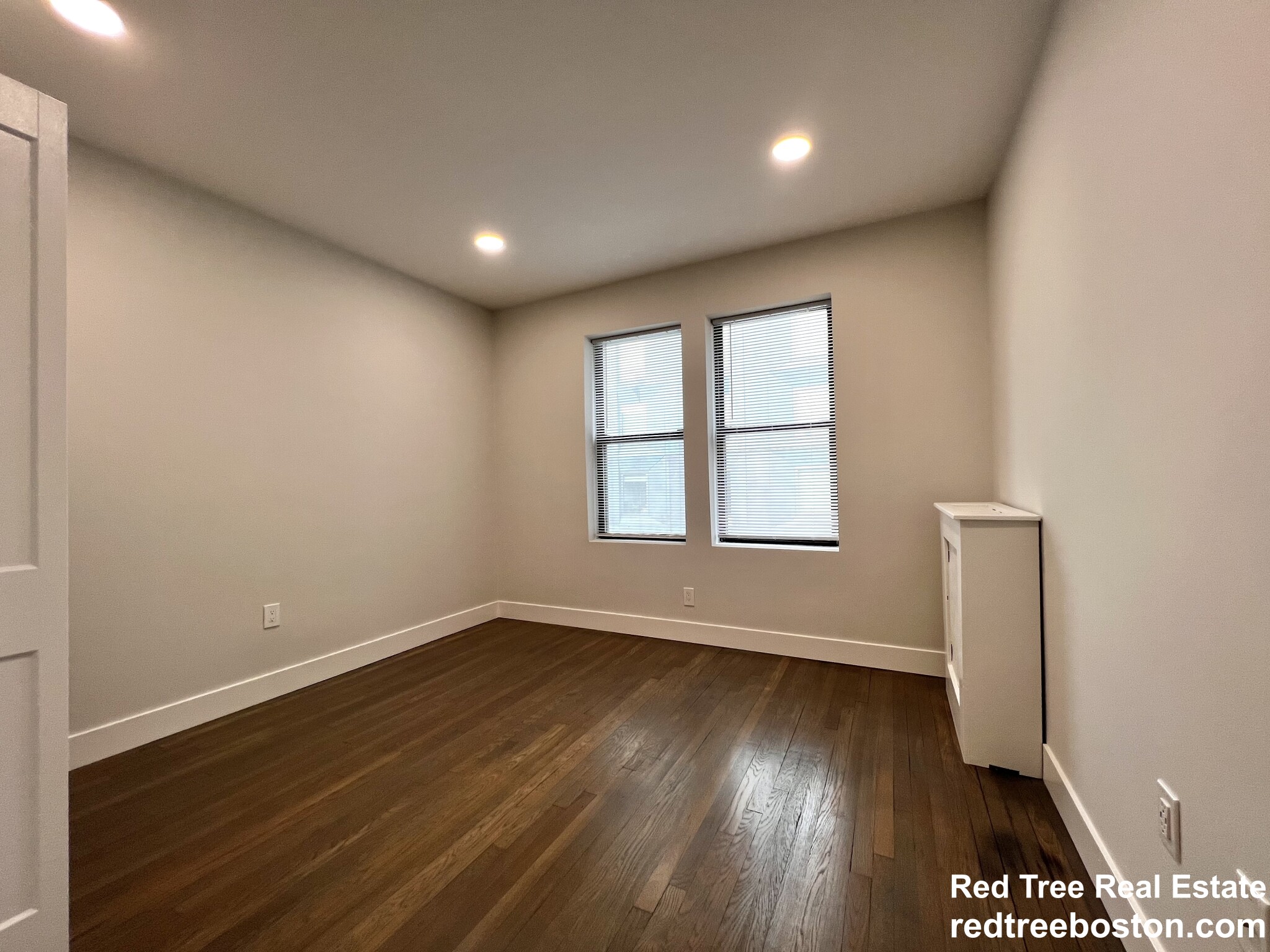 11 Peterborough St, Fenway