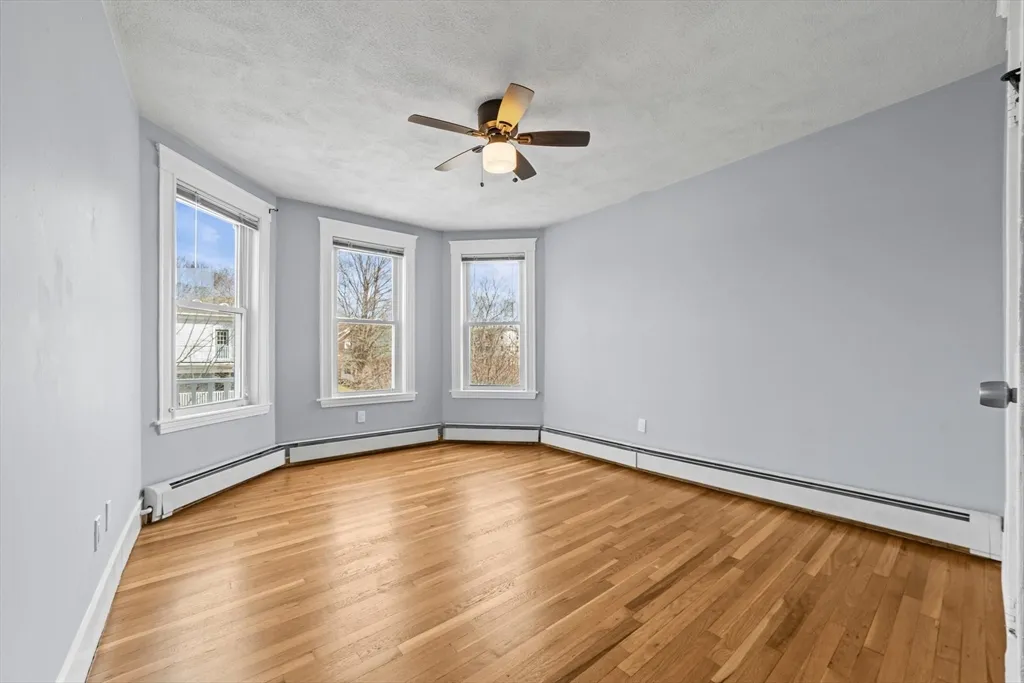 516 Washington, Brighton