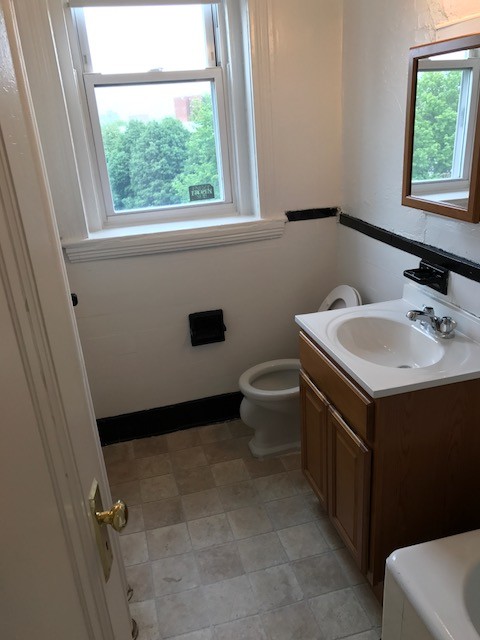 1820 Commonwealth Ave, Brighton