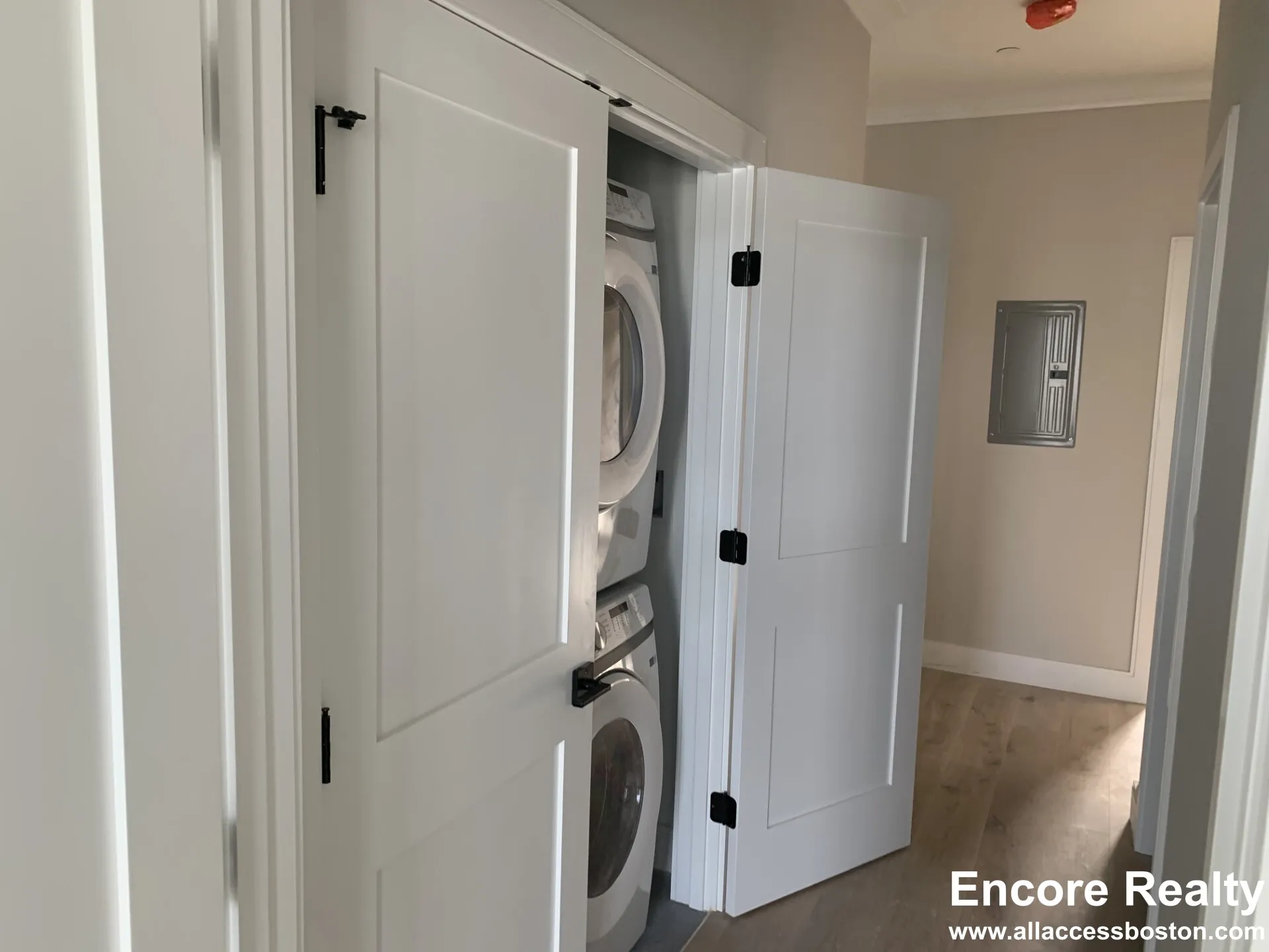 157 Everett St, Allston