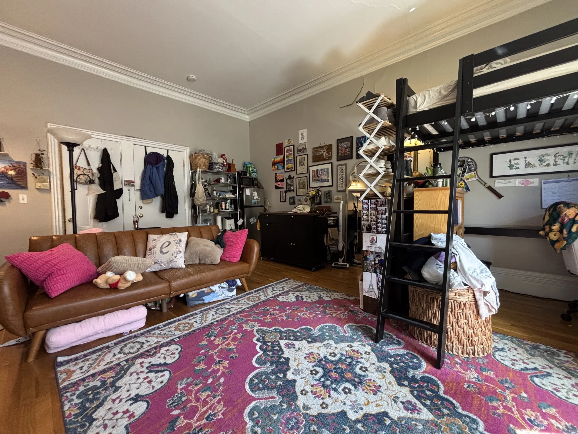 98 Charles St, Beacon Hill