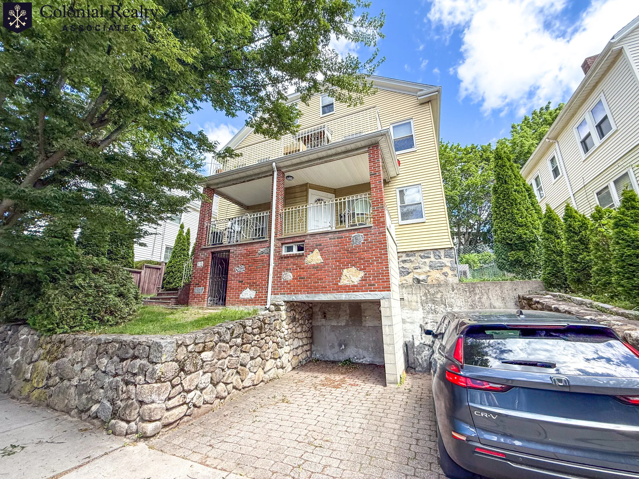83 Putnam St, East Watertown