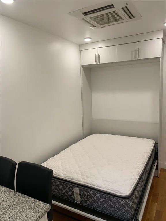 21 Fifth, Chelsea