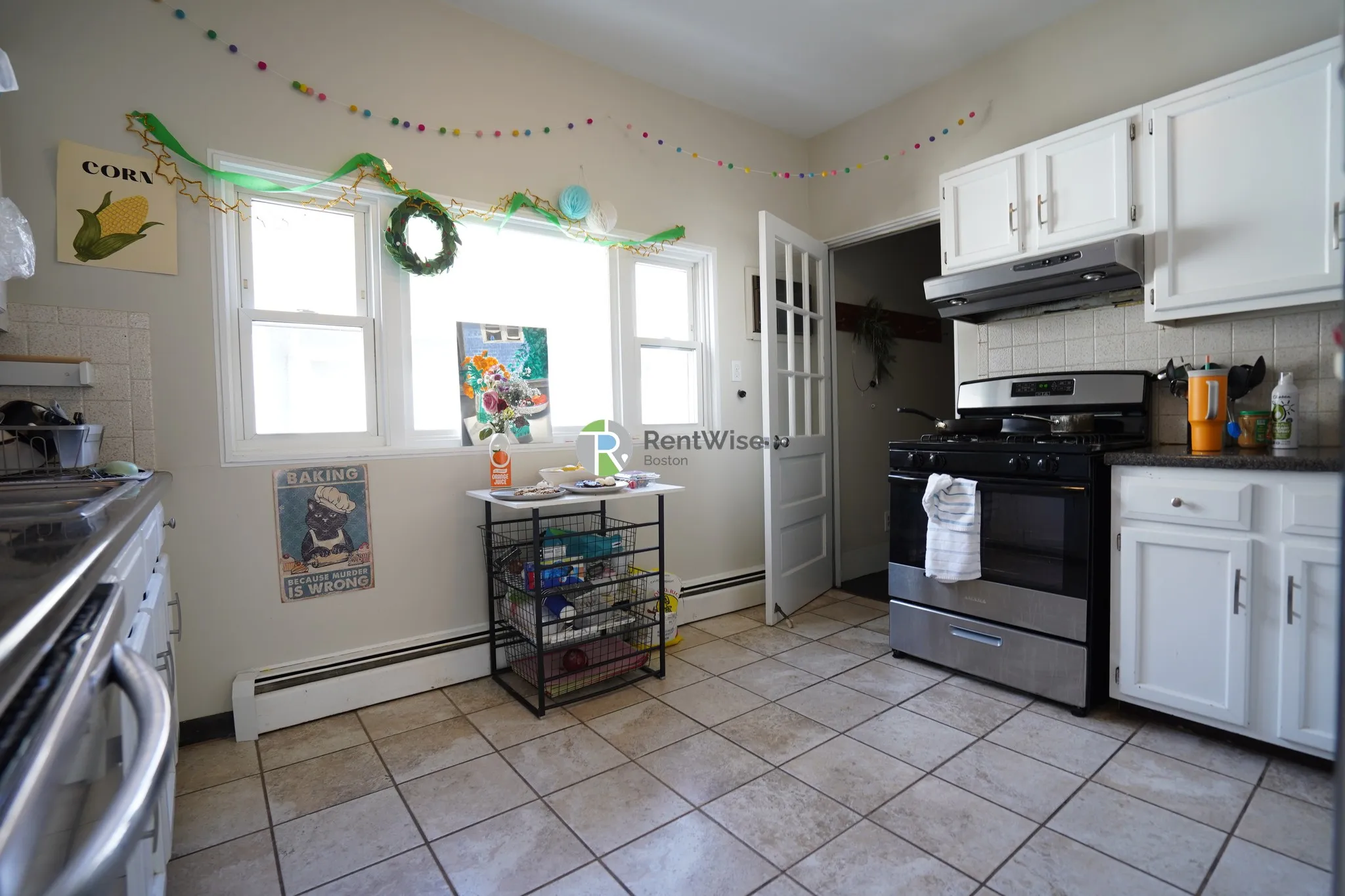 27 Emery St, Medford