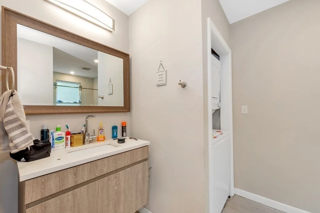 228 Calumet St, Mission Hill