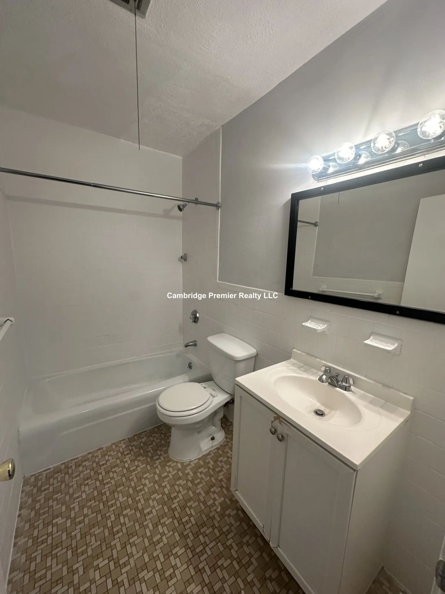 80 Bow St, South Medford