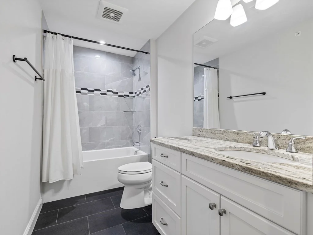 443 Neponset St, Norwood