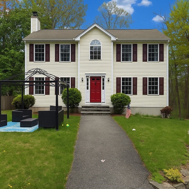 7 Van Norden Rd, Burlington