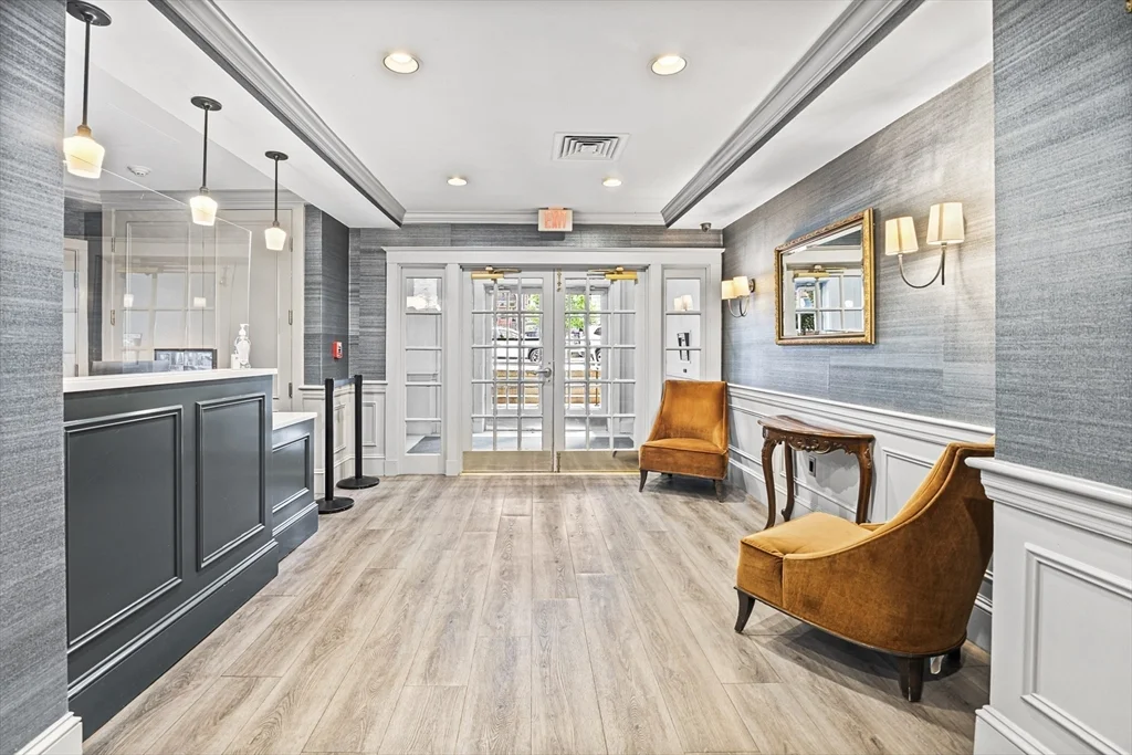 534 Beacon St, Back Bay