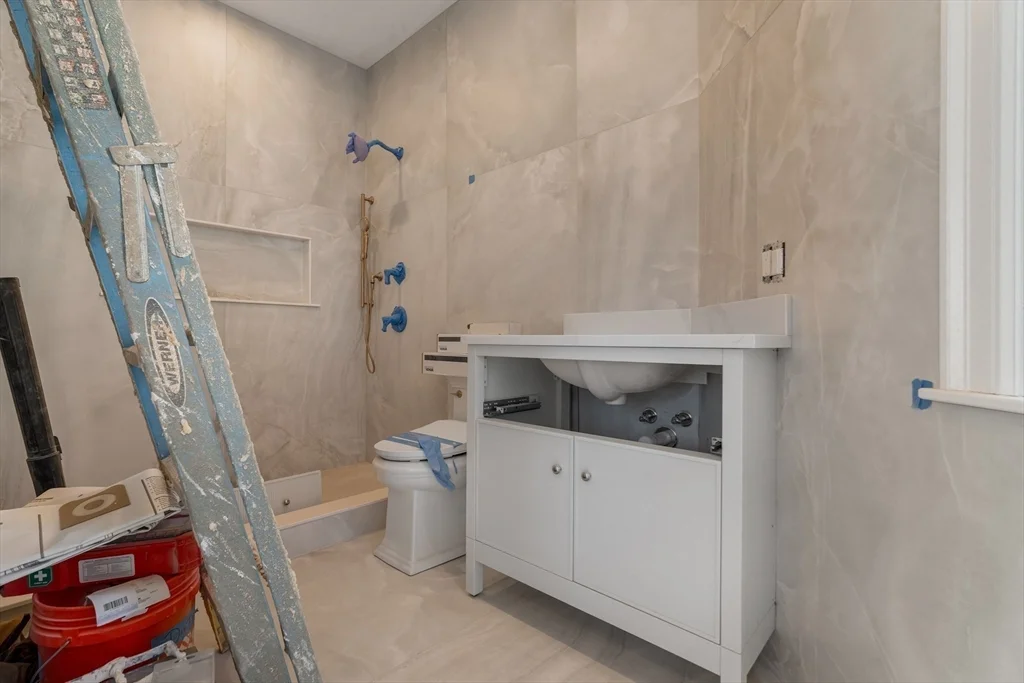 1396 Beacon St, Coolidge Corner