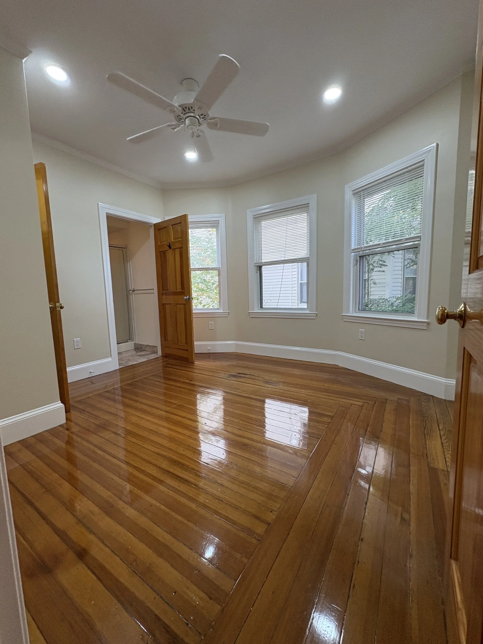 200 Hyde Park Ave, Jamaica Plain