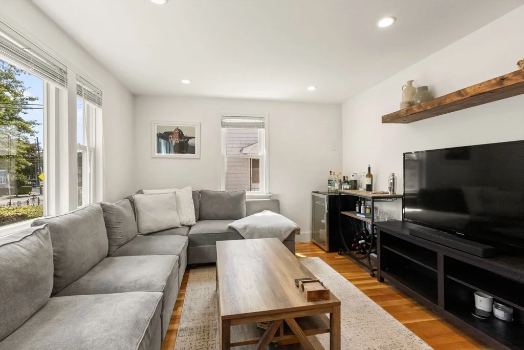 177 Faneuil St, Brighton
