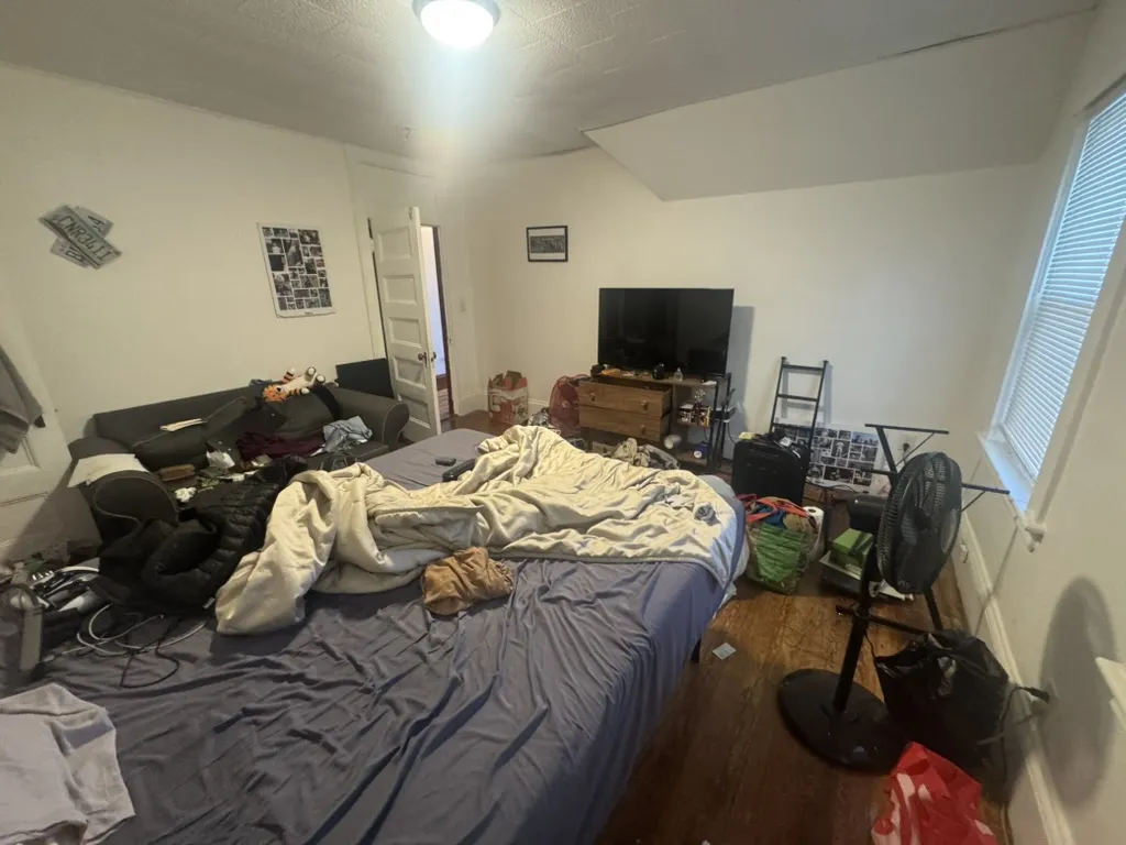 582 Cambridge St, Allston