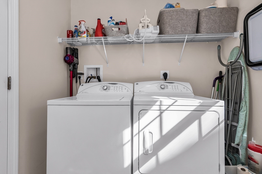 6 Gedney Dr, Peabody