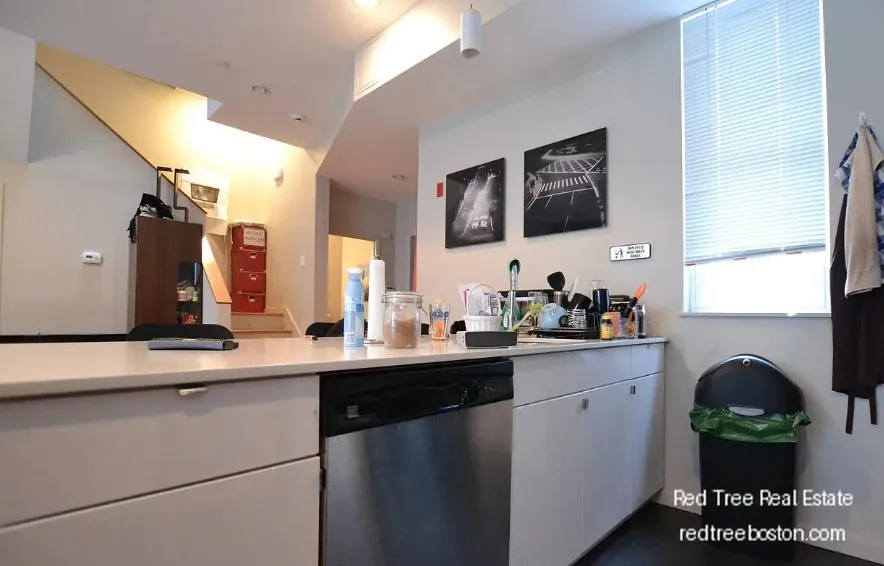 53 Glenville Ave, Allston