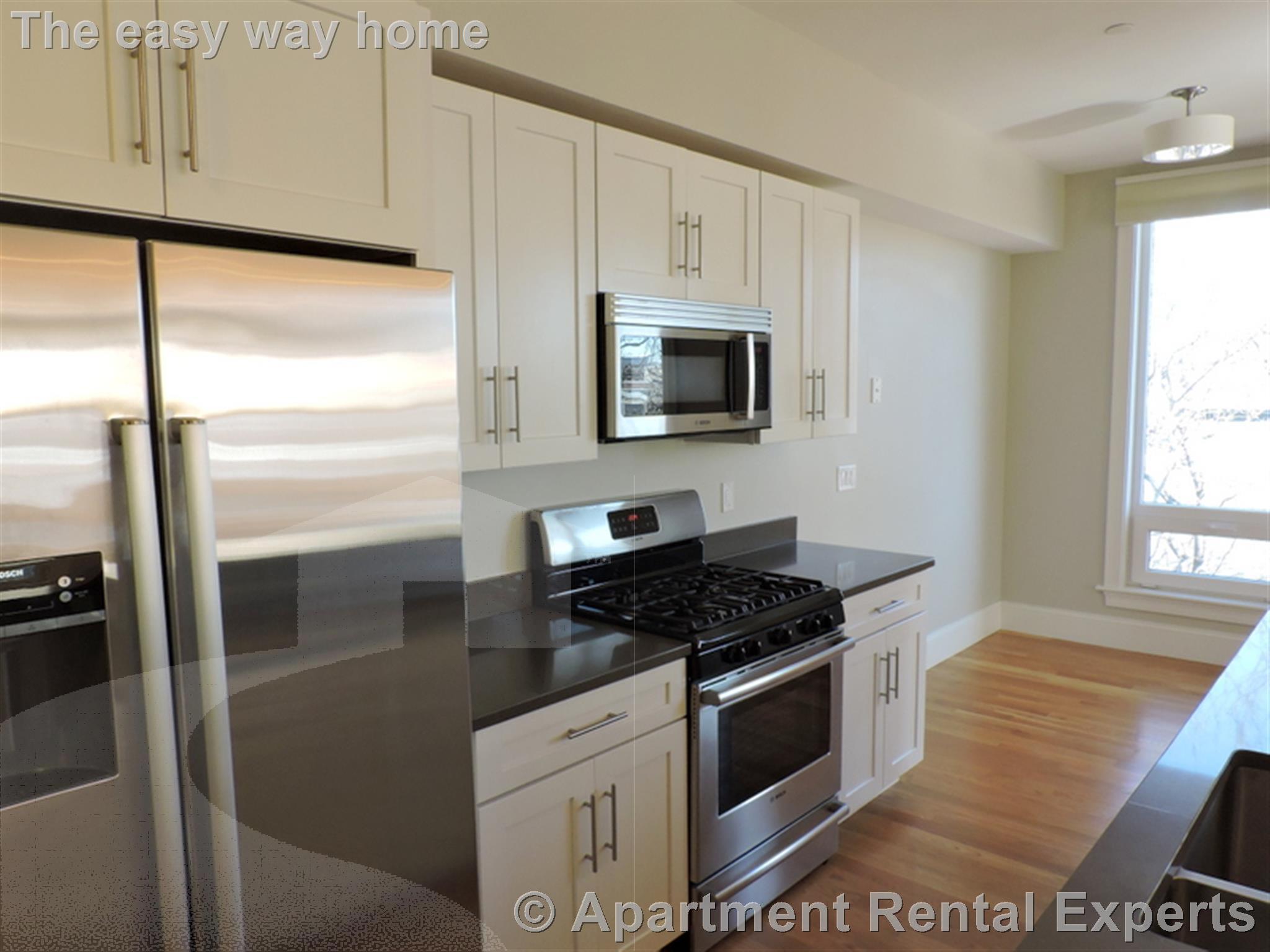 168 Hampshire, Central Square