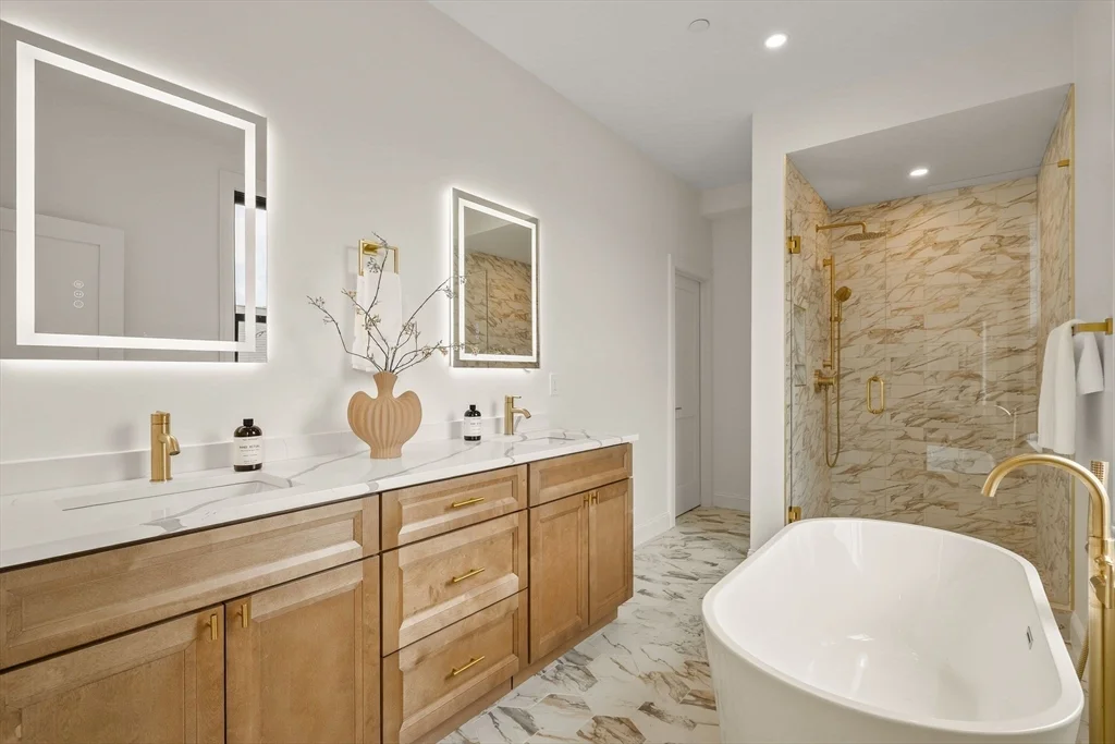 27 Shepard, Brighton