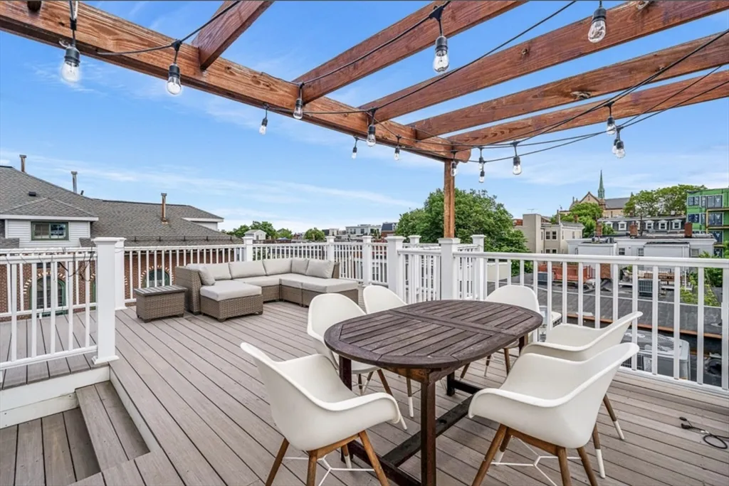 476 East 3rd St, South Boston