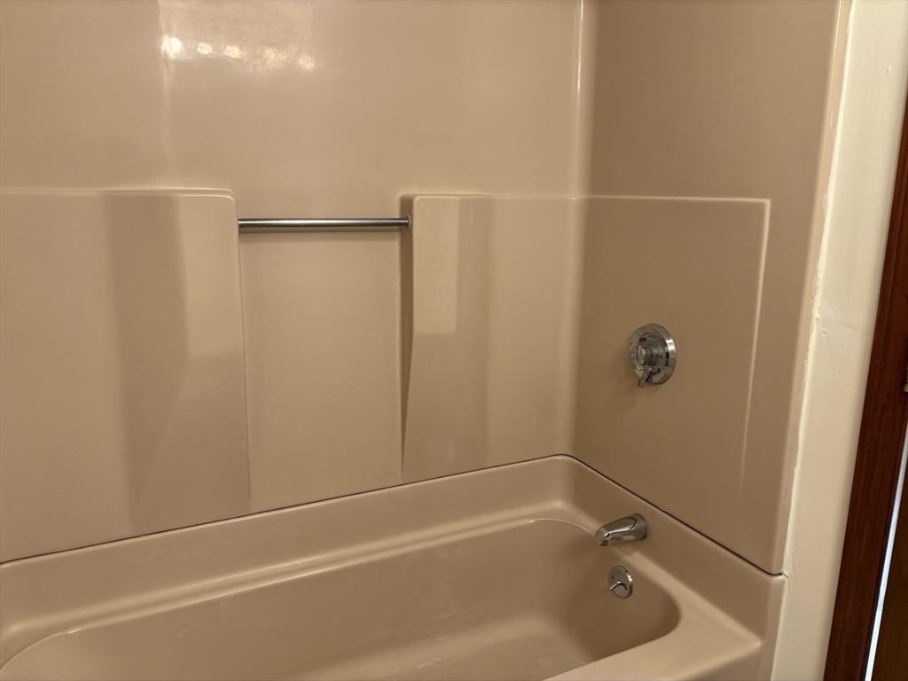 58 Summer St, Franklin