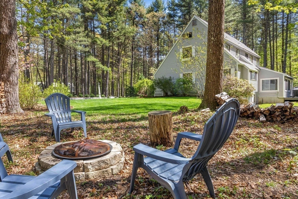 2 Deer Run, Littleton