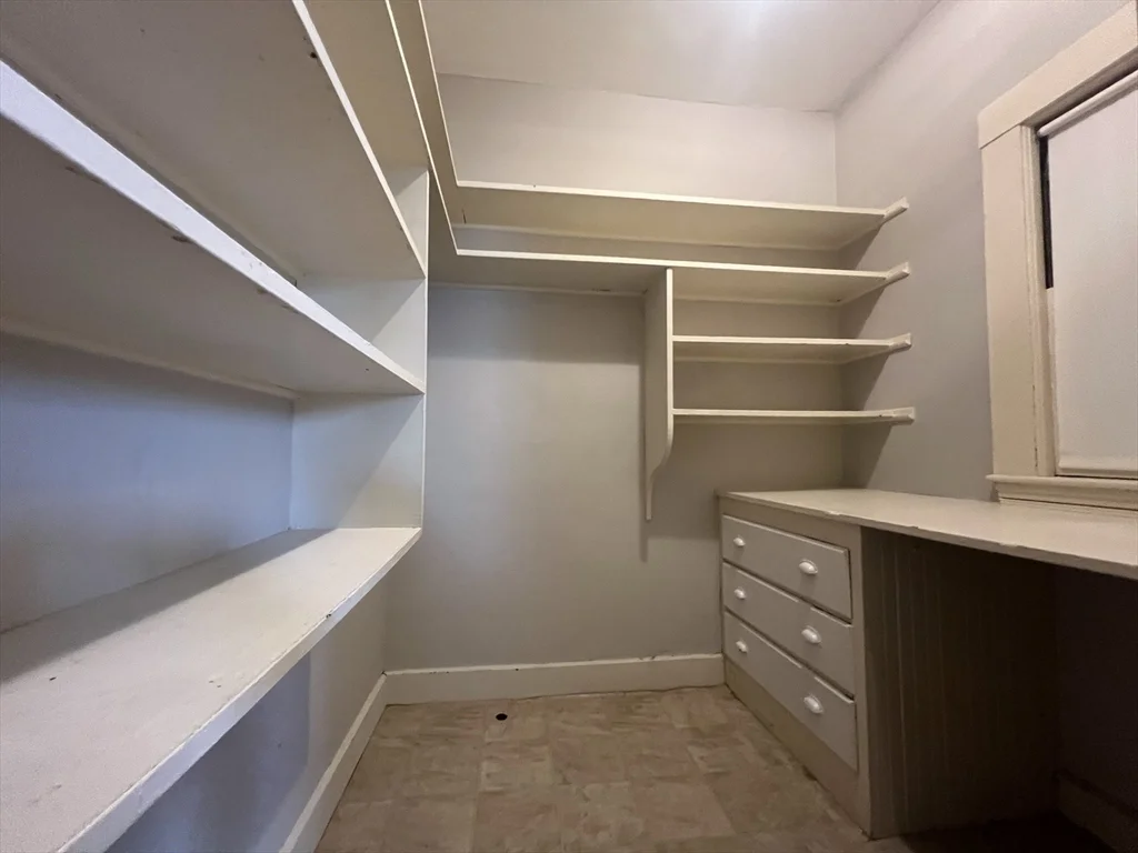 229 Belmont St, Belmont