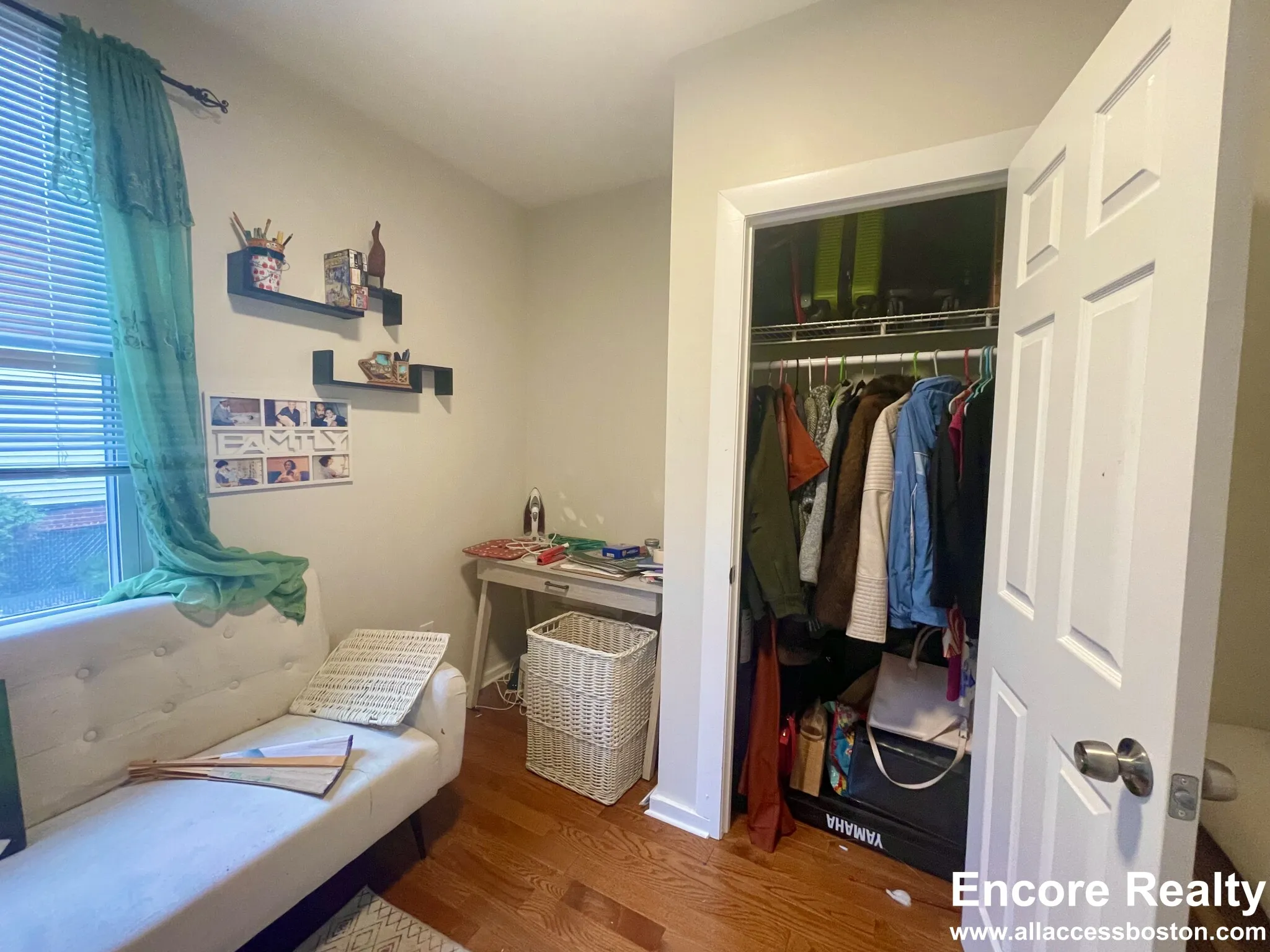 75 Putnam St, Eagle Hill