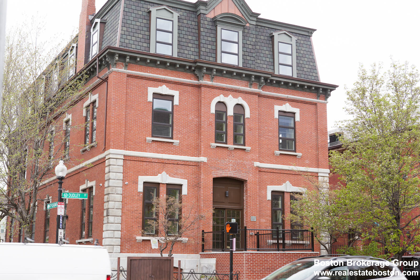 409 Dudley St, Roxbury