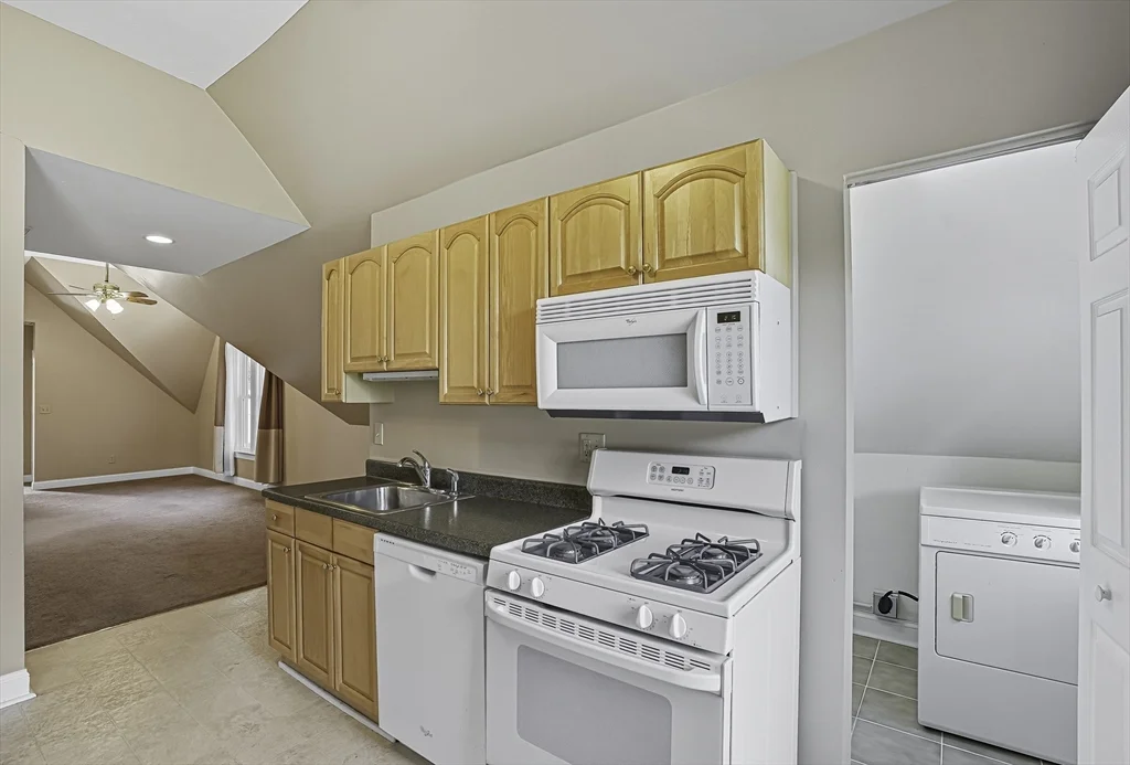 64 South St, Westborough