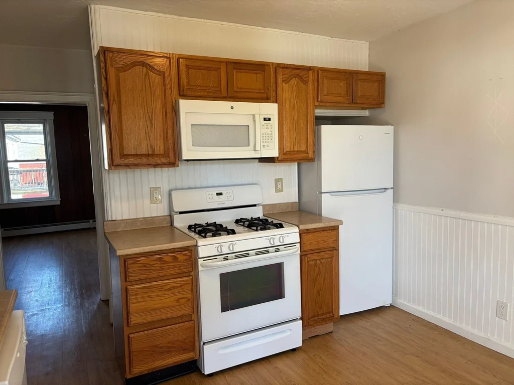 292 Providence Rd, Grafton