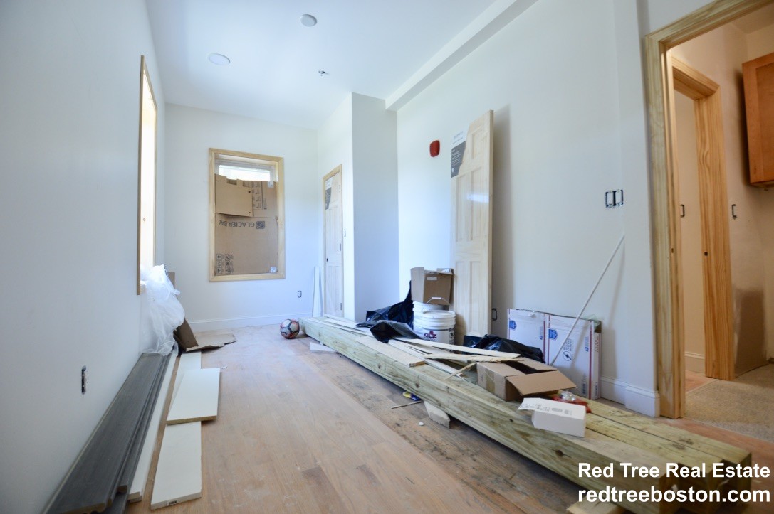 20 Winthrop St, Roxbury