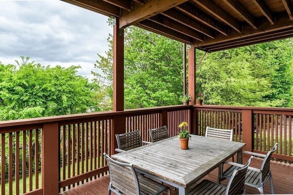 237 Winchester St, North Brookline