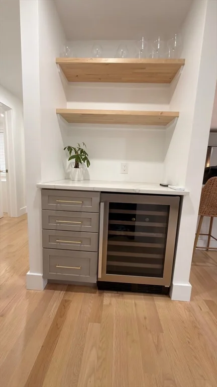 6 Pratt Ave, Beverly