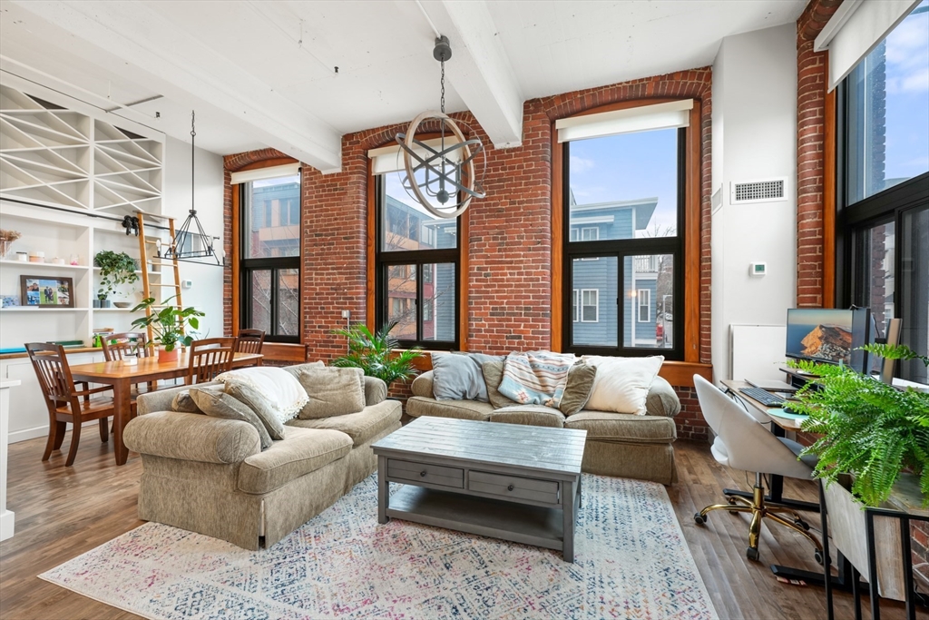 320 W Second, South Boston