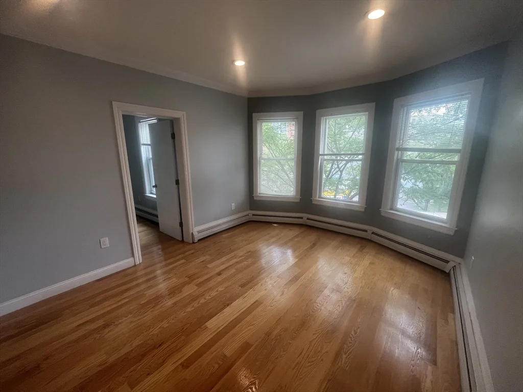 841 Dorchester Ave, Dorchester