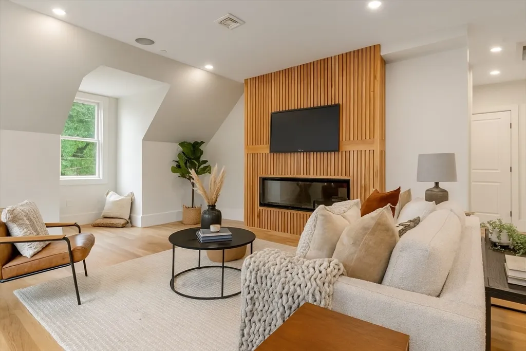 20 Boylston St, Jamaica Plain