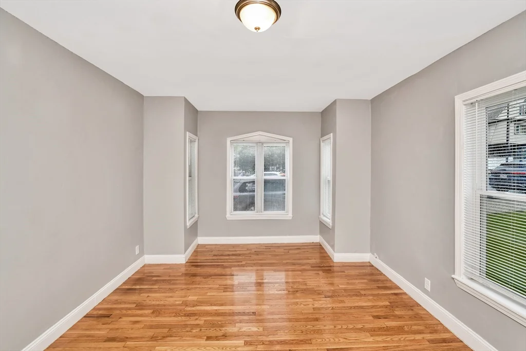 352 Norfolk St, Dorchester