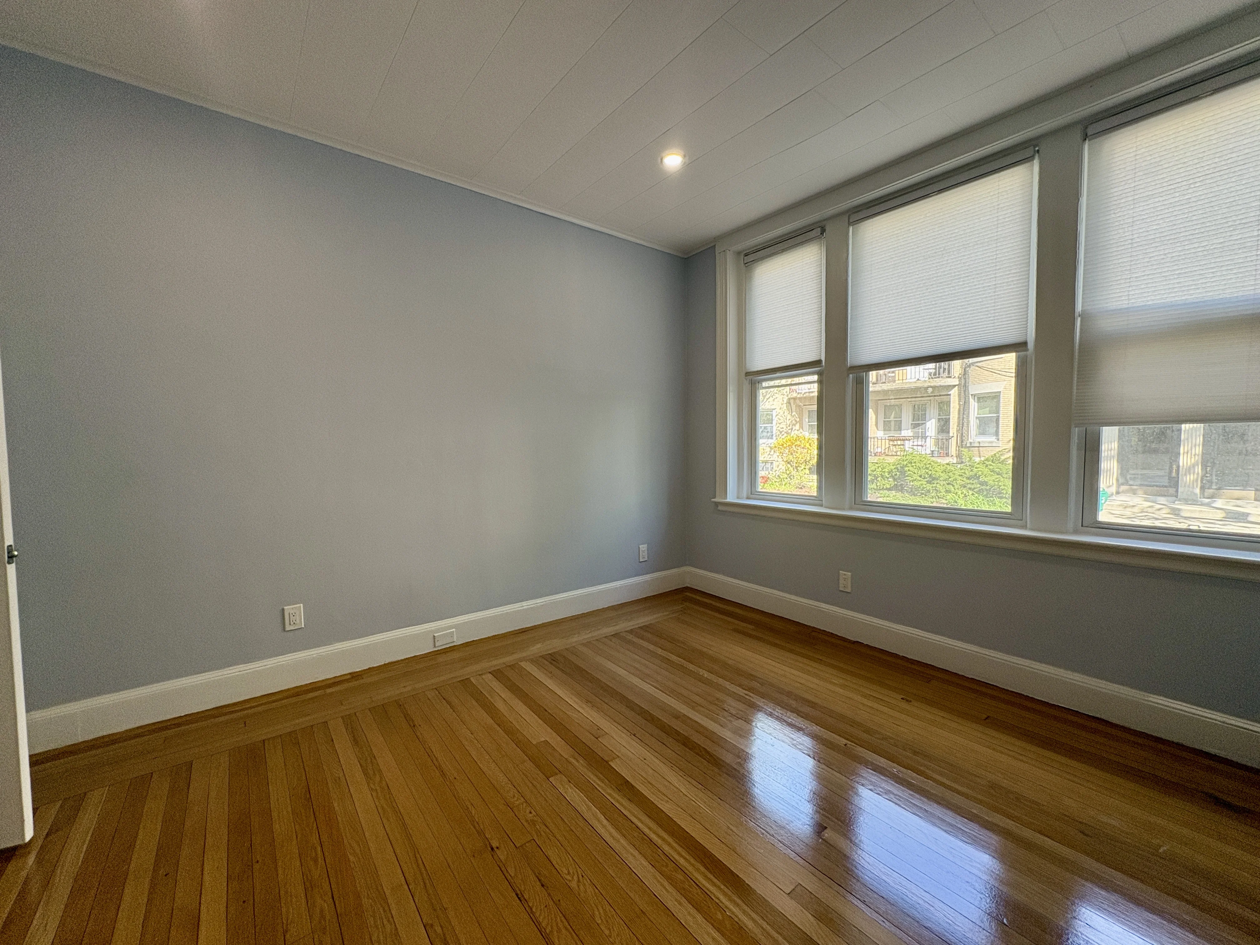 90 Fuller St, Coolidge Corner
