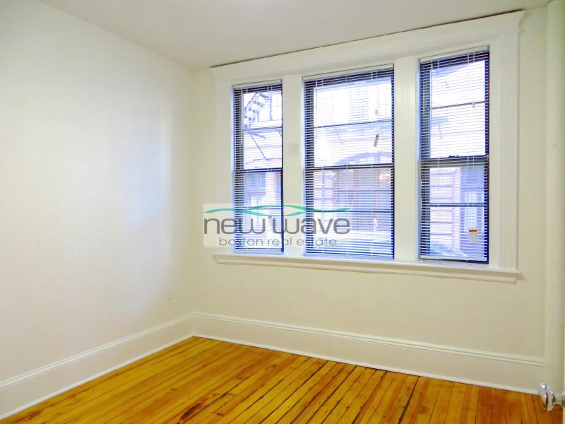 43 Joy St, Beacon Hill