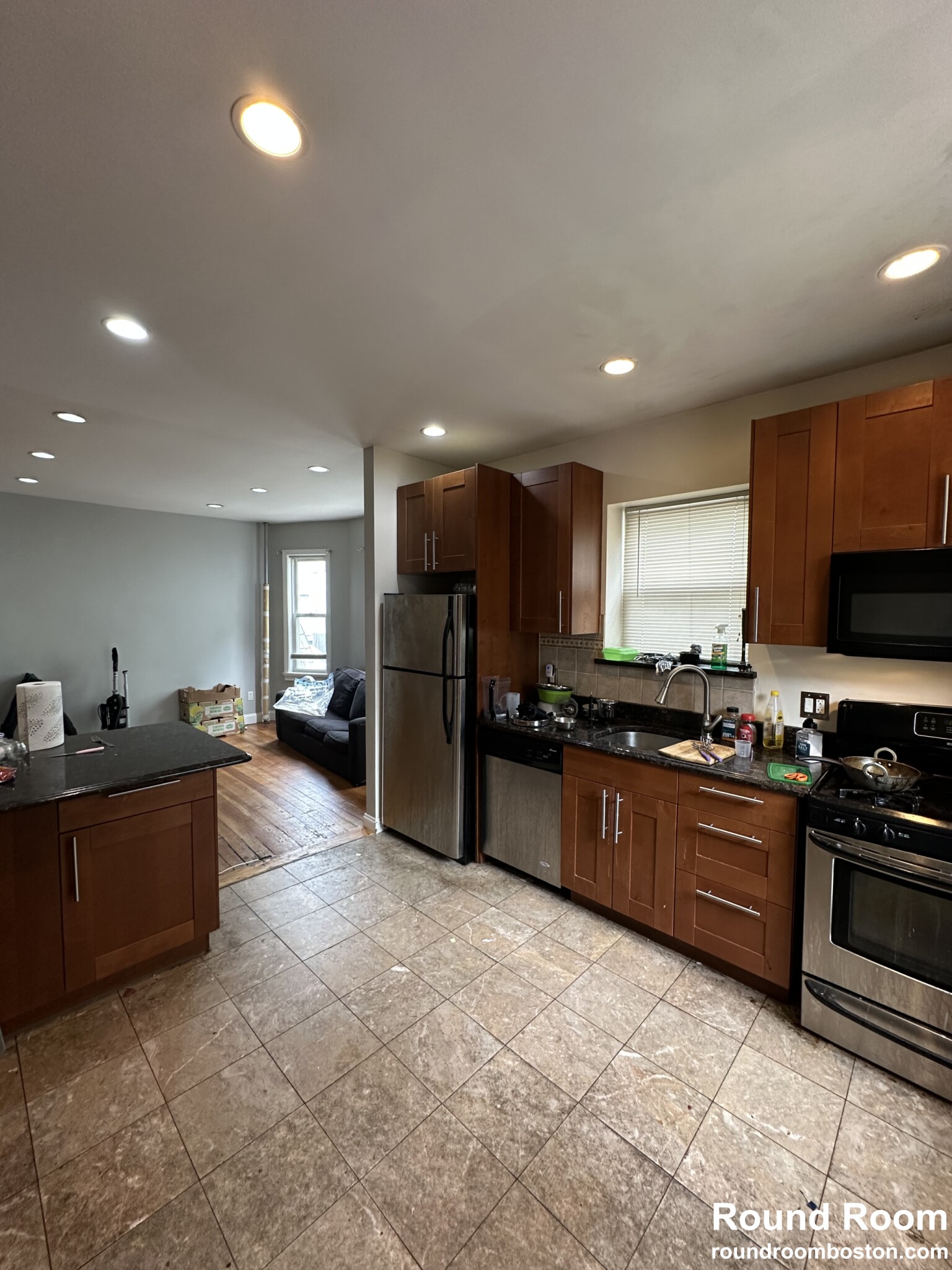 8 Montfern Ave, Oak Square