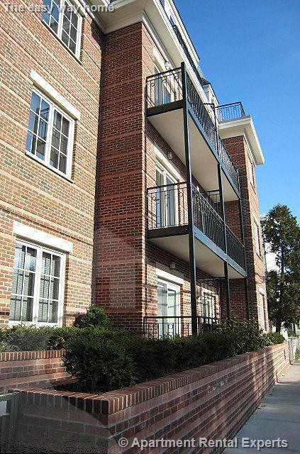 165 Beacon St, Ward Two