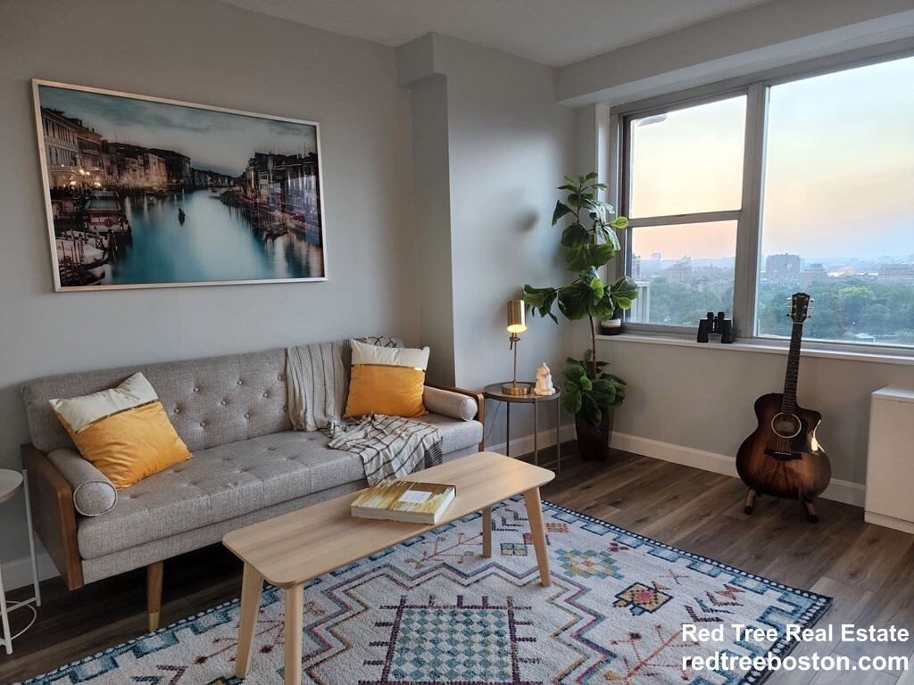 151 Tremont St, Midtown