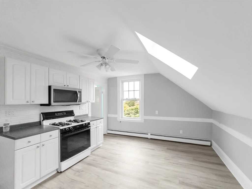 4 Buckley Ave, Jamaica Plain