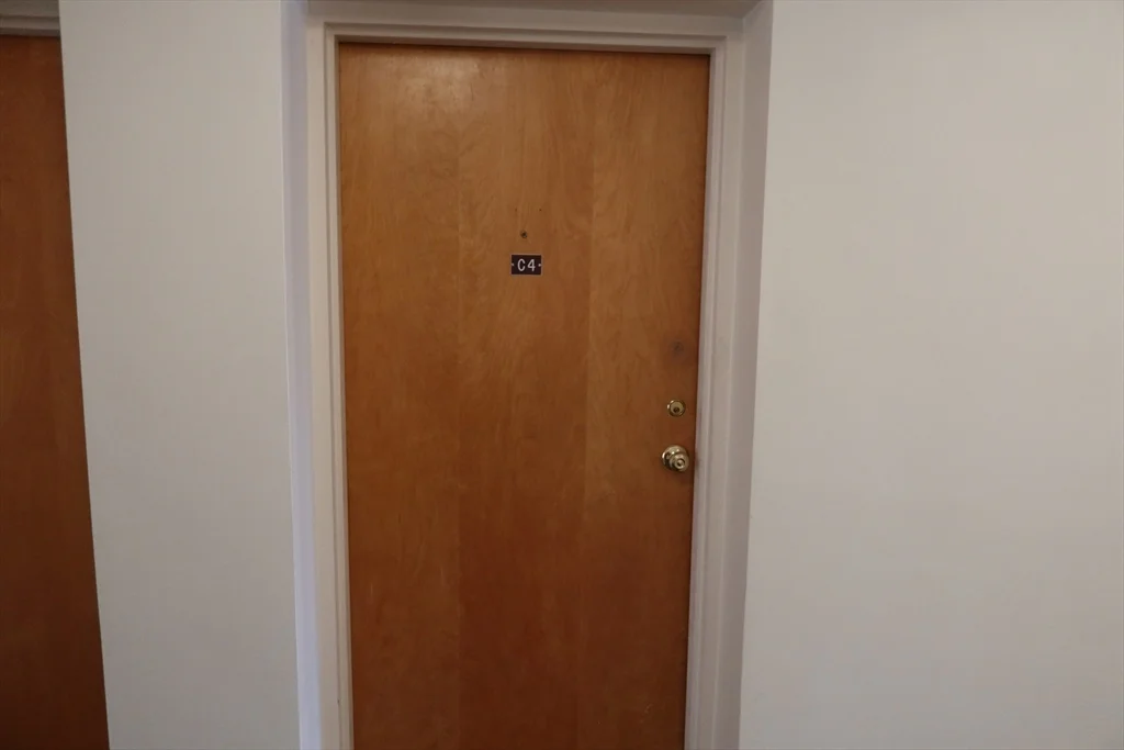 101 Walker St, Newtonville