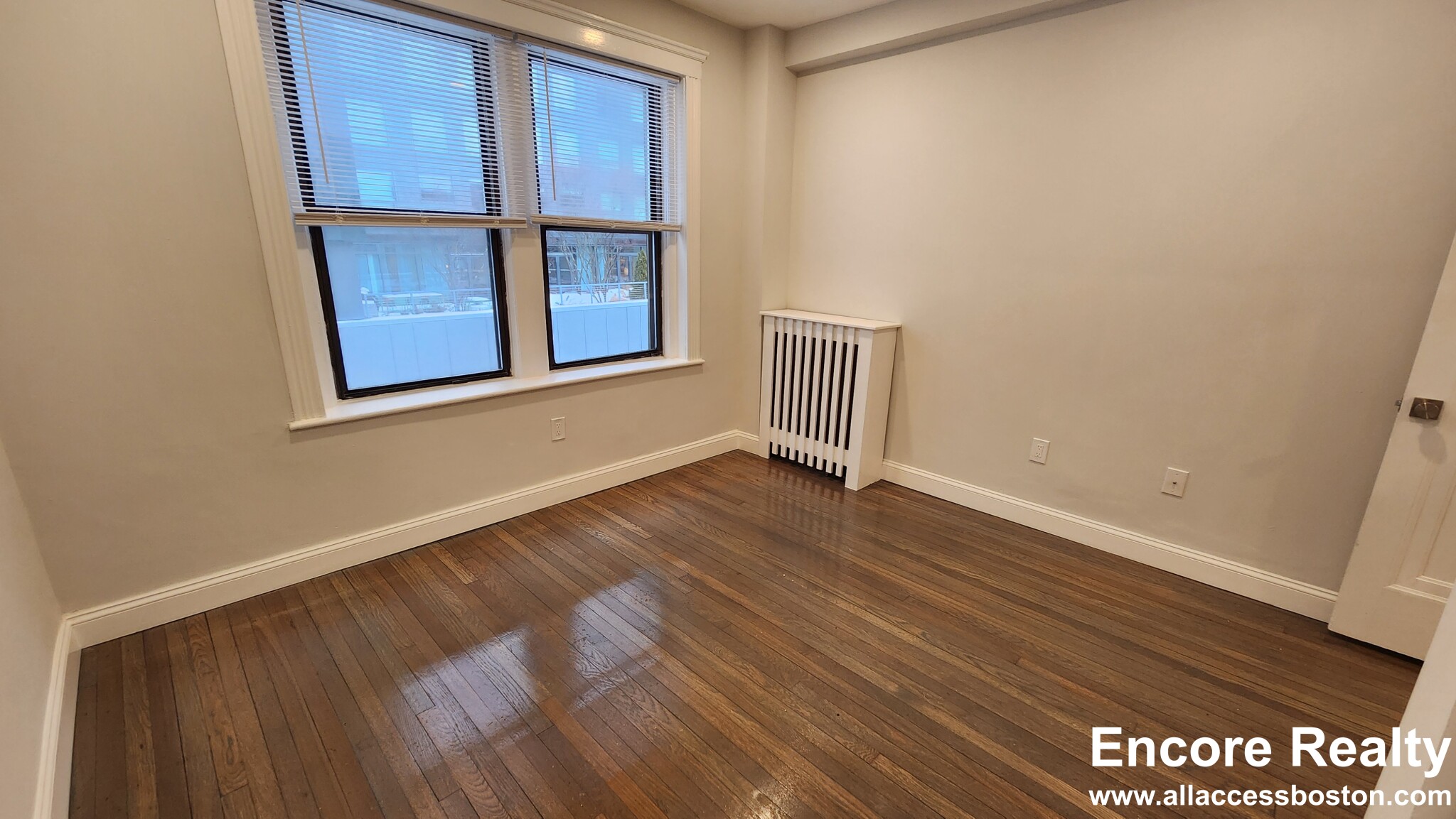 11 Peterborough St, Fenway