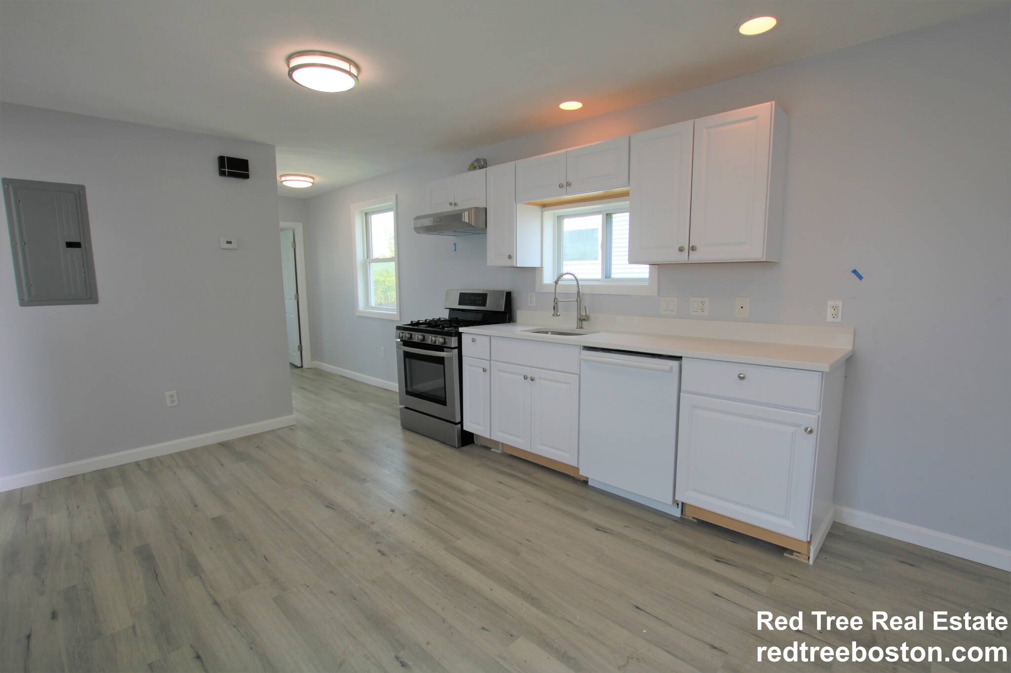 52 Shawmut St, Revere