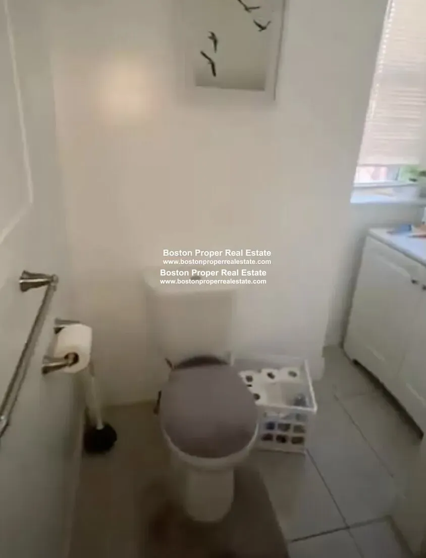 64 Hemenway St, Fenway