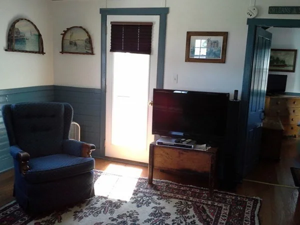 37 Cranberry Hwy, Orleans (village)
