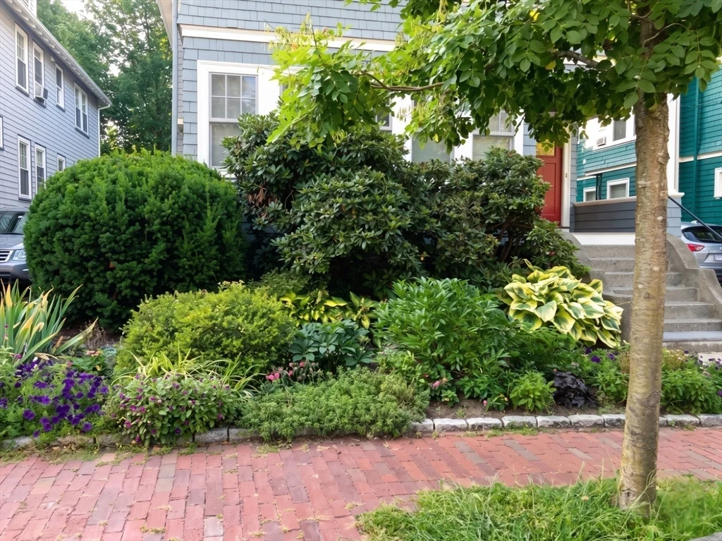 43 Lee St, Harvard Square